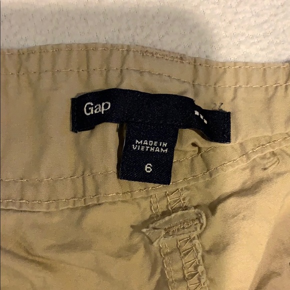 Lot of 5 (Five) Women’s shorts Limited, Gap, etc - Picture 4 of 8